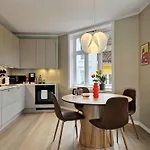 Feriehus Modern 3 Bedroom 2 King Beds Near Bryggen
