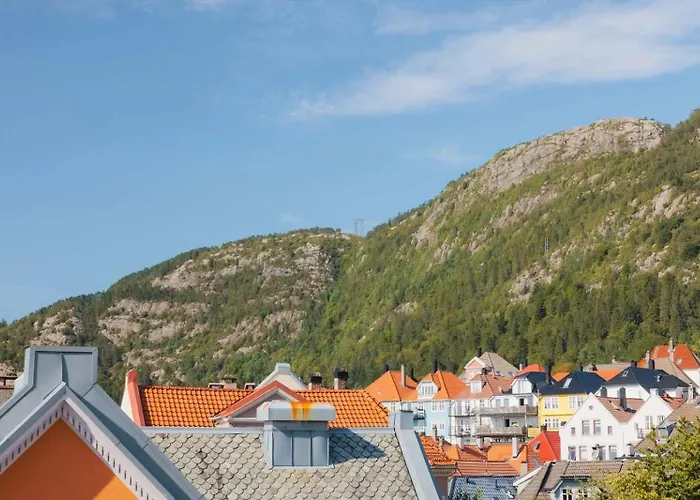 Modern 3 Bedroom 2 King Beds Near Bryggen Ferienhaus *